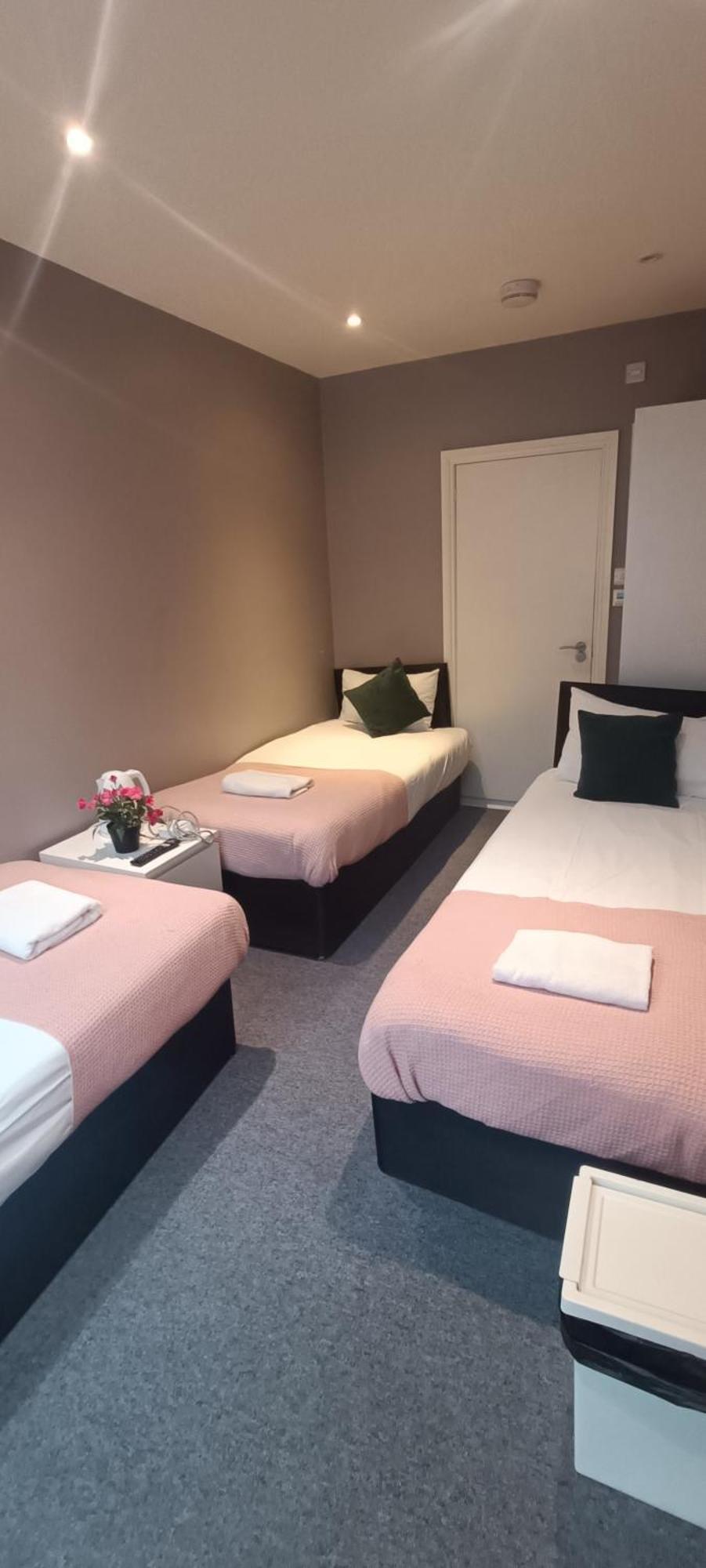 Eurostar Budget Rooms - Next To Kings Cross & Eurostar Train Station London Ngoại thất bức ảnh